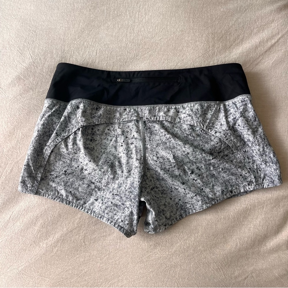 Lululemon Women's Black and Gray Shorts Size 8 - Picture 2 of 4